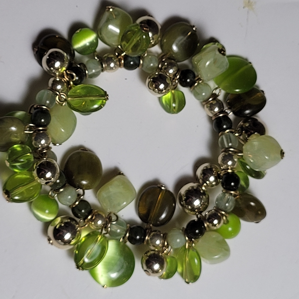 Green stretch bracelet - Picture 3 of 3